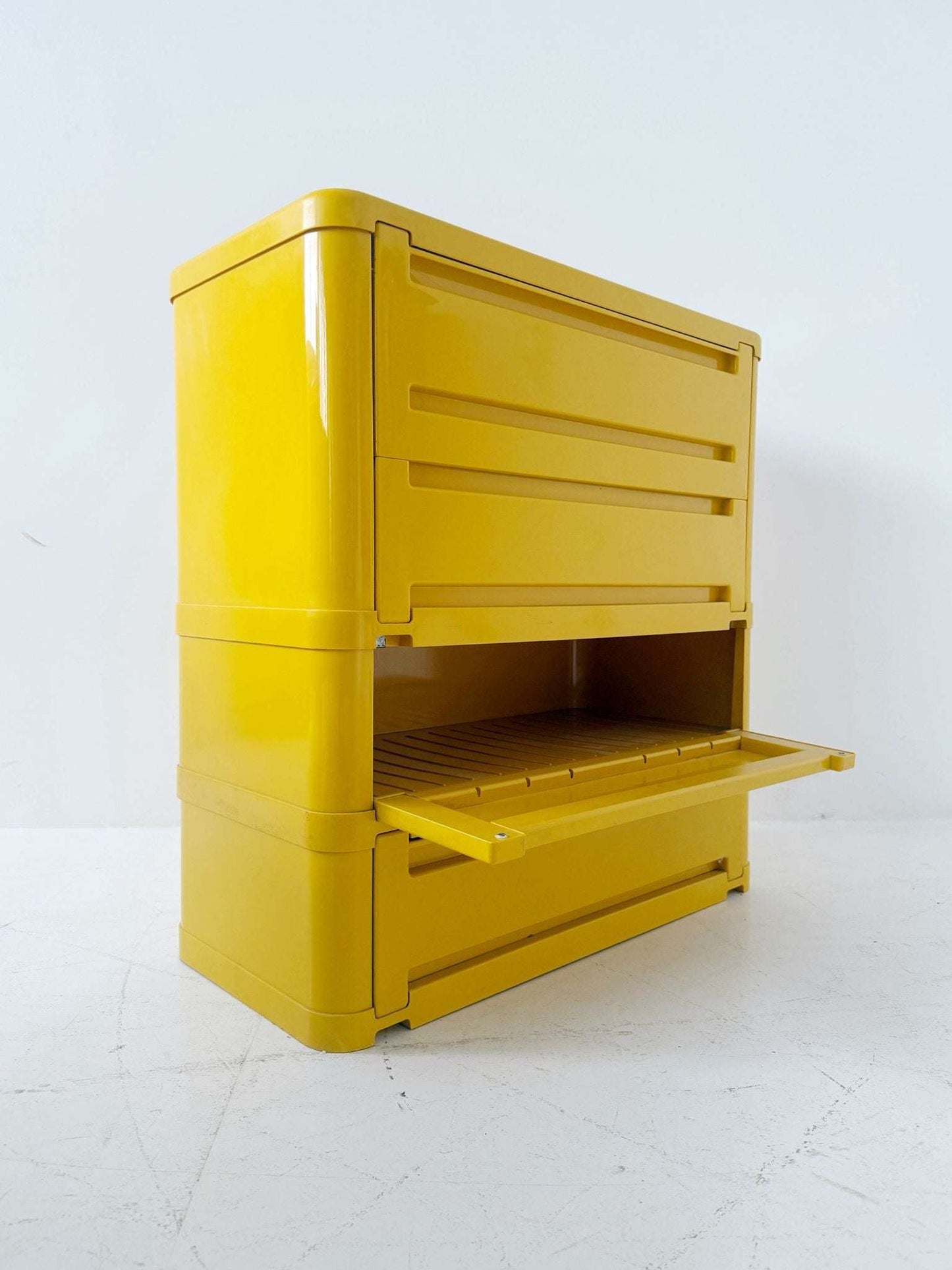 Kartell – Model 4963