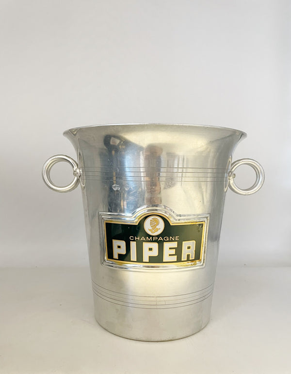 Piper ice holder