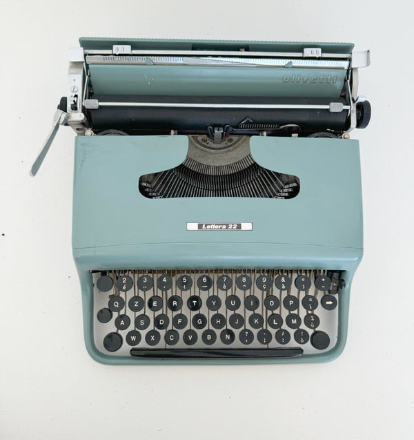 Olivetti typewriter, Letter 22