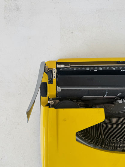 Brother Deluxe 800 Typewriter