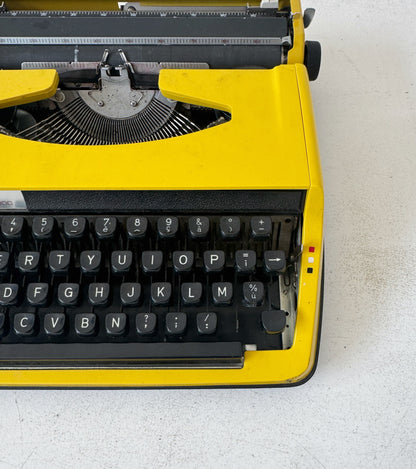 Brother Deluxe 800 Typewriter