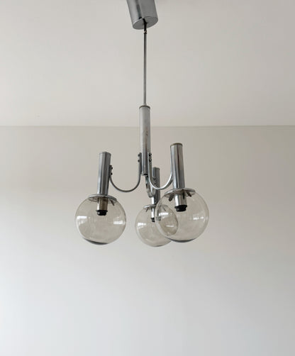 Chandelier with three lights