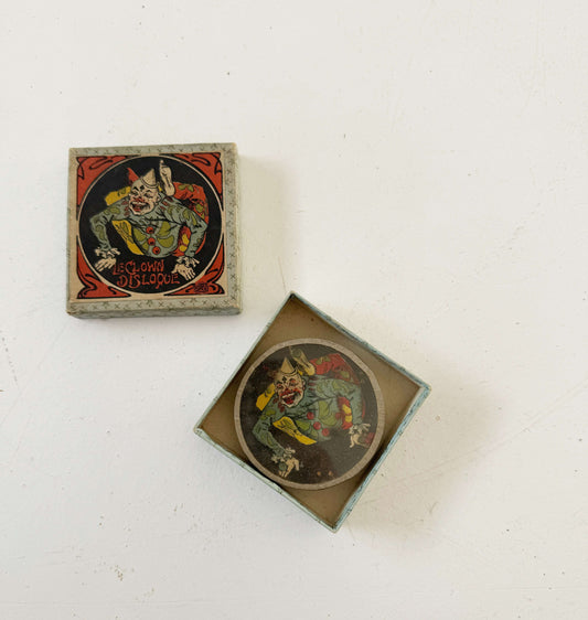 Le Clown disloque-French games of wit and skill from the 1950s