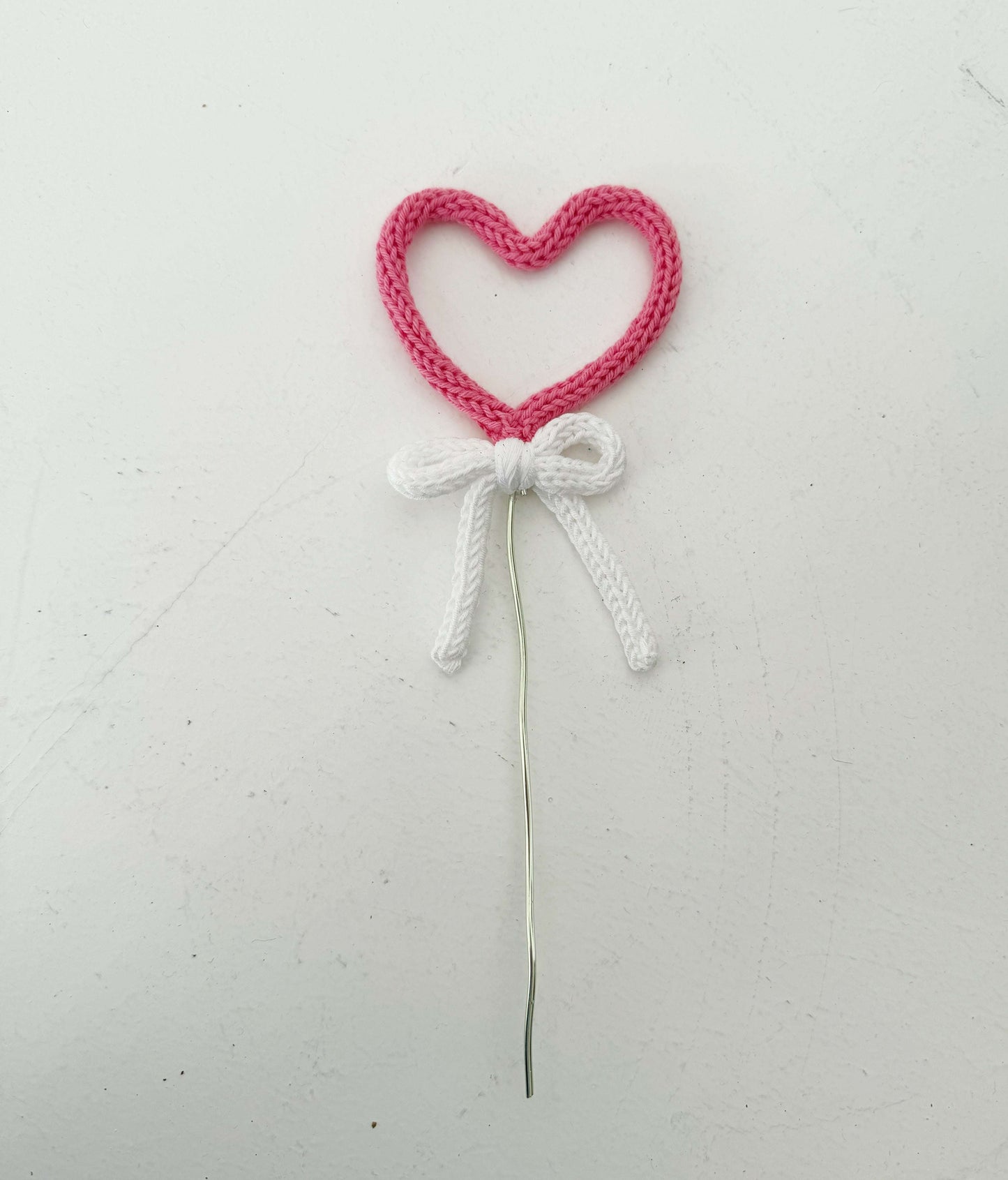 Tricotin heart plant topper – romantic handmade decoration