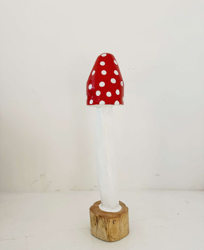 Handcrafted wooden decorative mushroom – Lago Santo Parmense