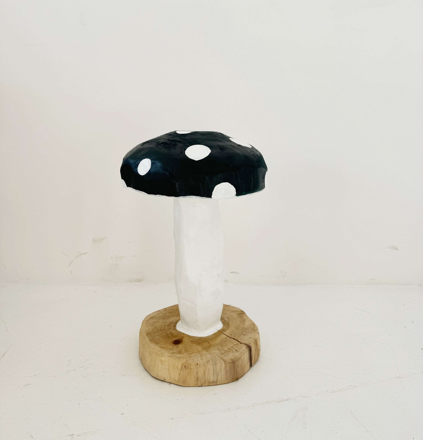 Handcrafted wooden decorative mushroom – Lago Santo Parmense