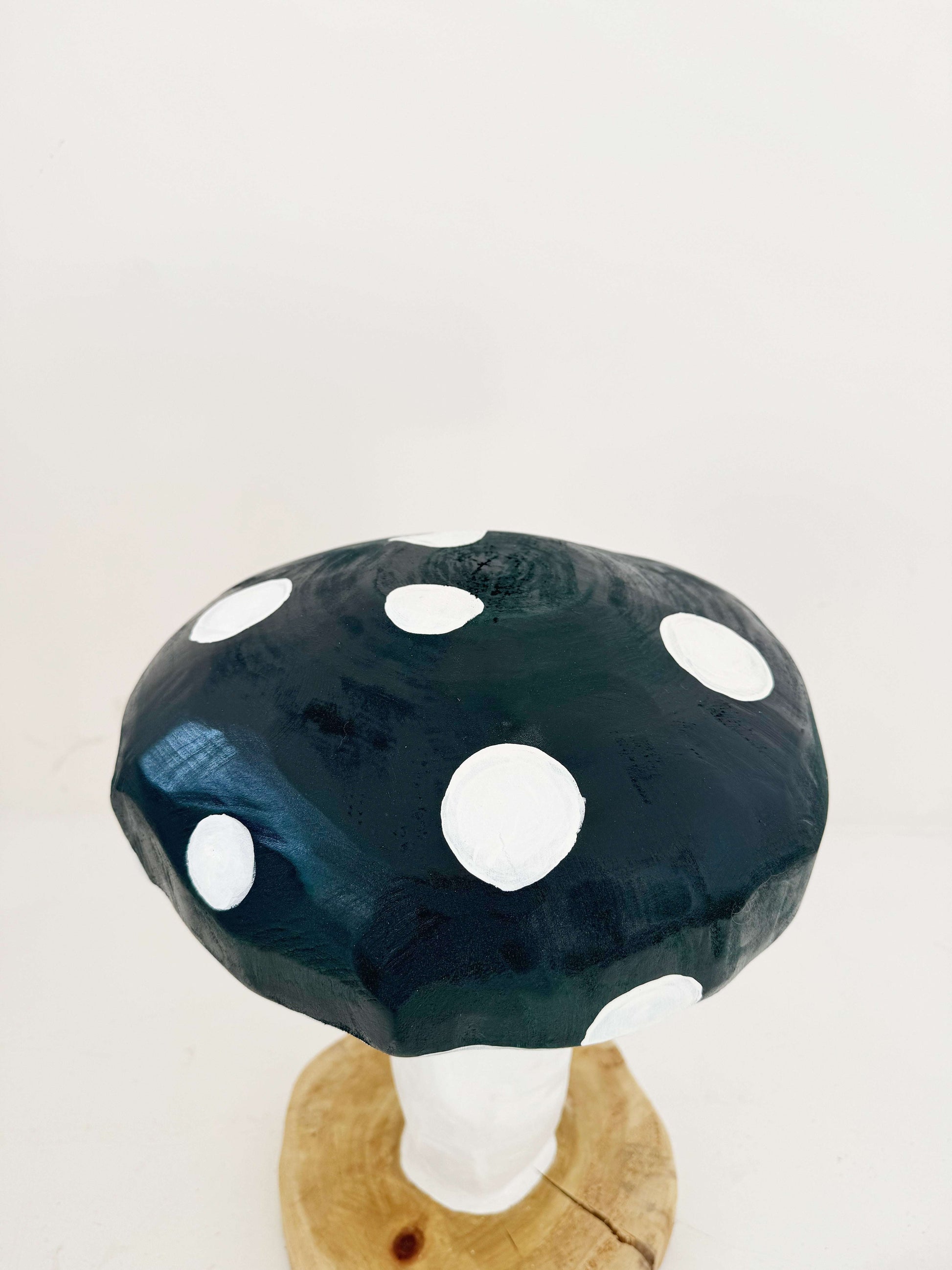 Handcrafted wooden decorative mushroom – Lago Santo Parmense