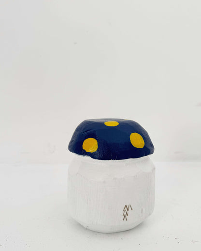 Small handcrafted wooden decorative mushroom – Lago Santo Parmense