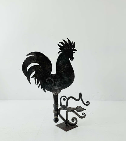 Decorative iron rooster-shaped weathervane