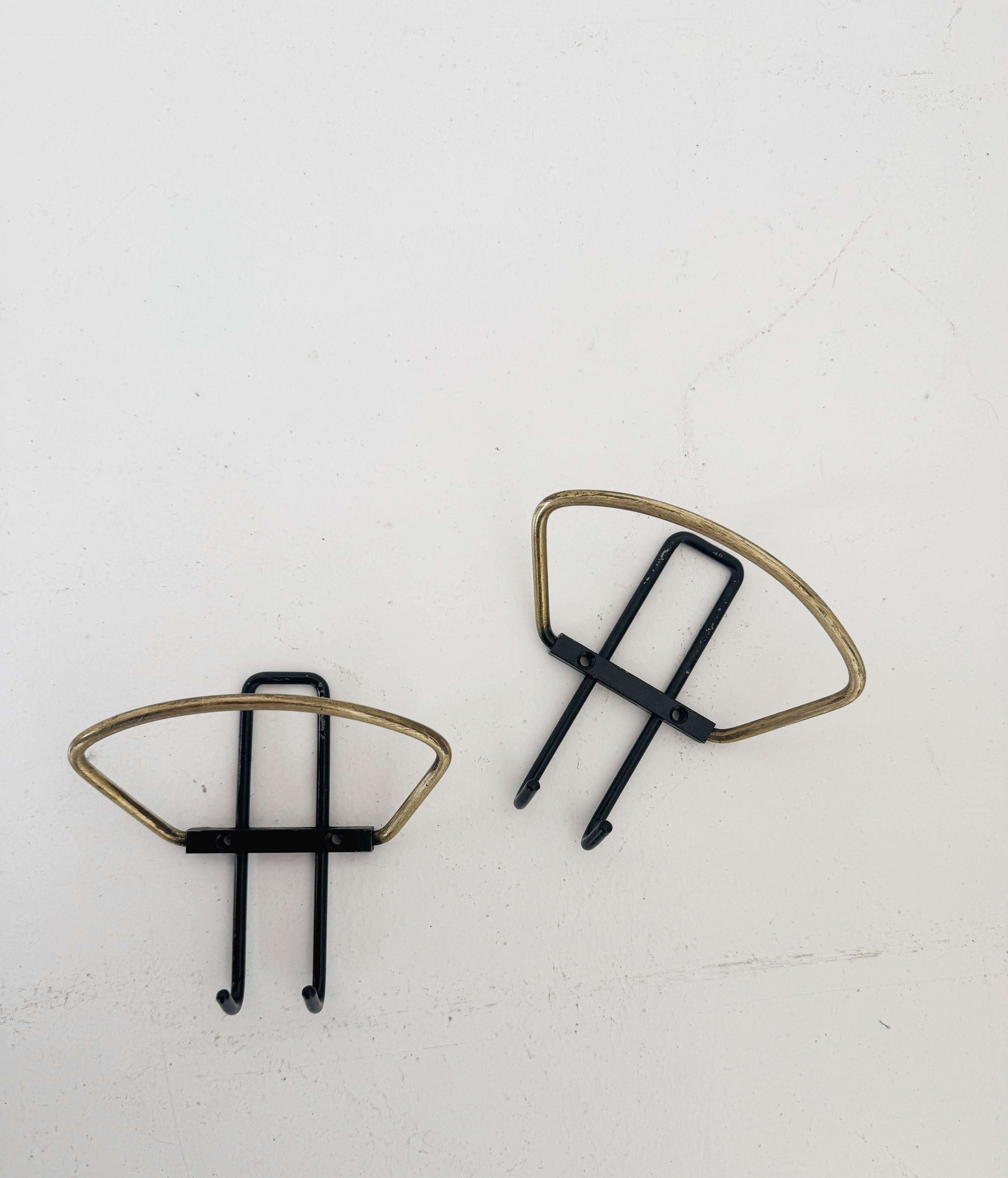Pair of brass and metal wall hangers – 1950s/1960s design