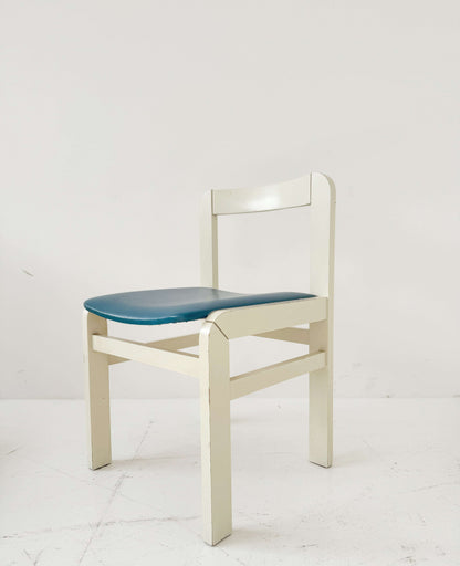 Lacquered wooden chair with padded seat – 1950s/1960s