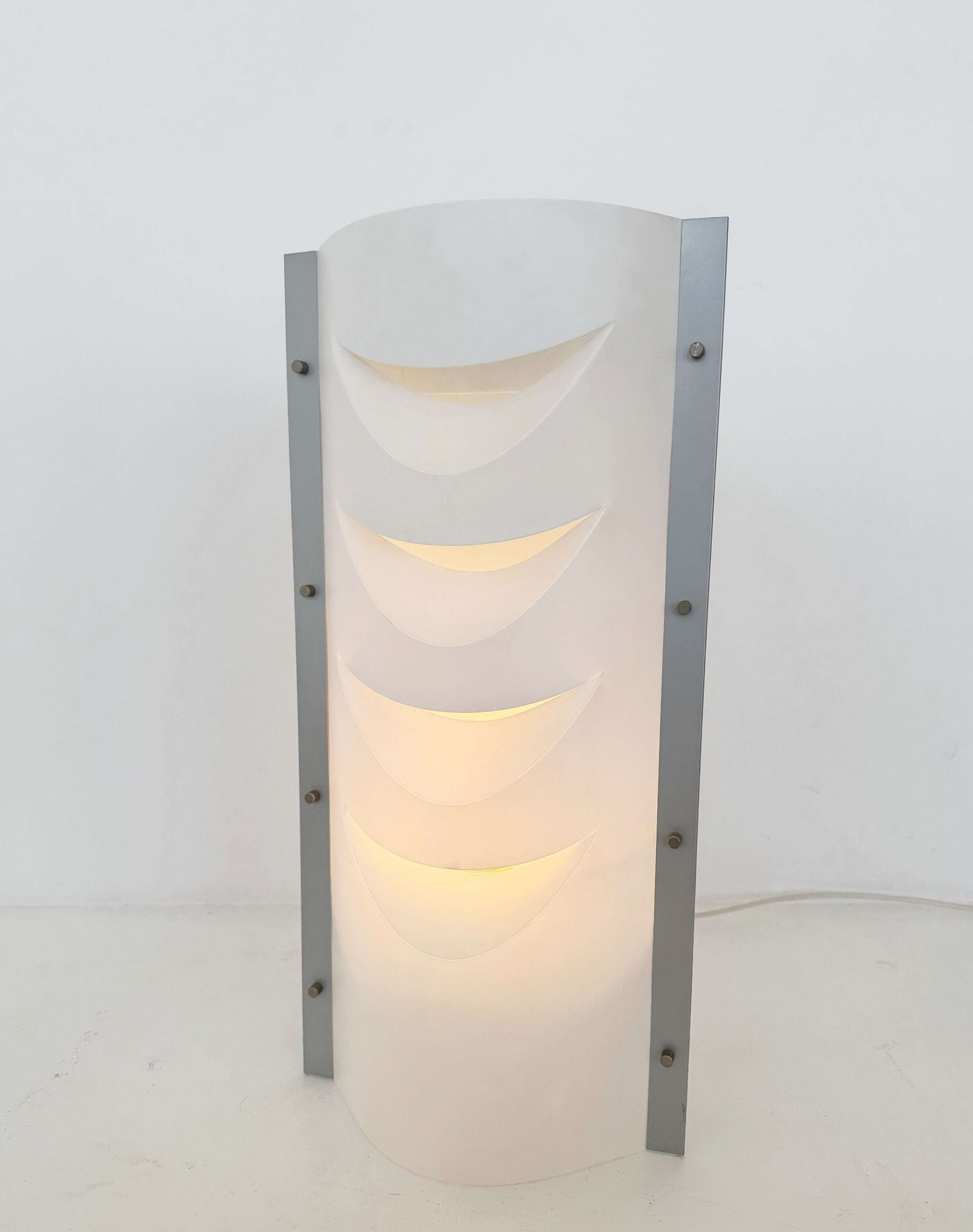 “Gioconda” Table Lamp – Modern and Sculptural Design