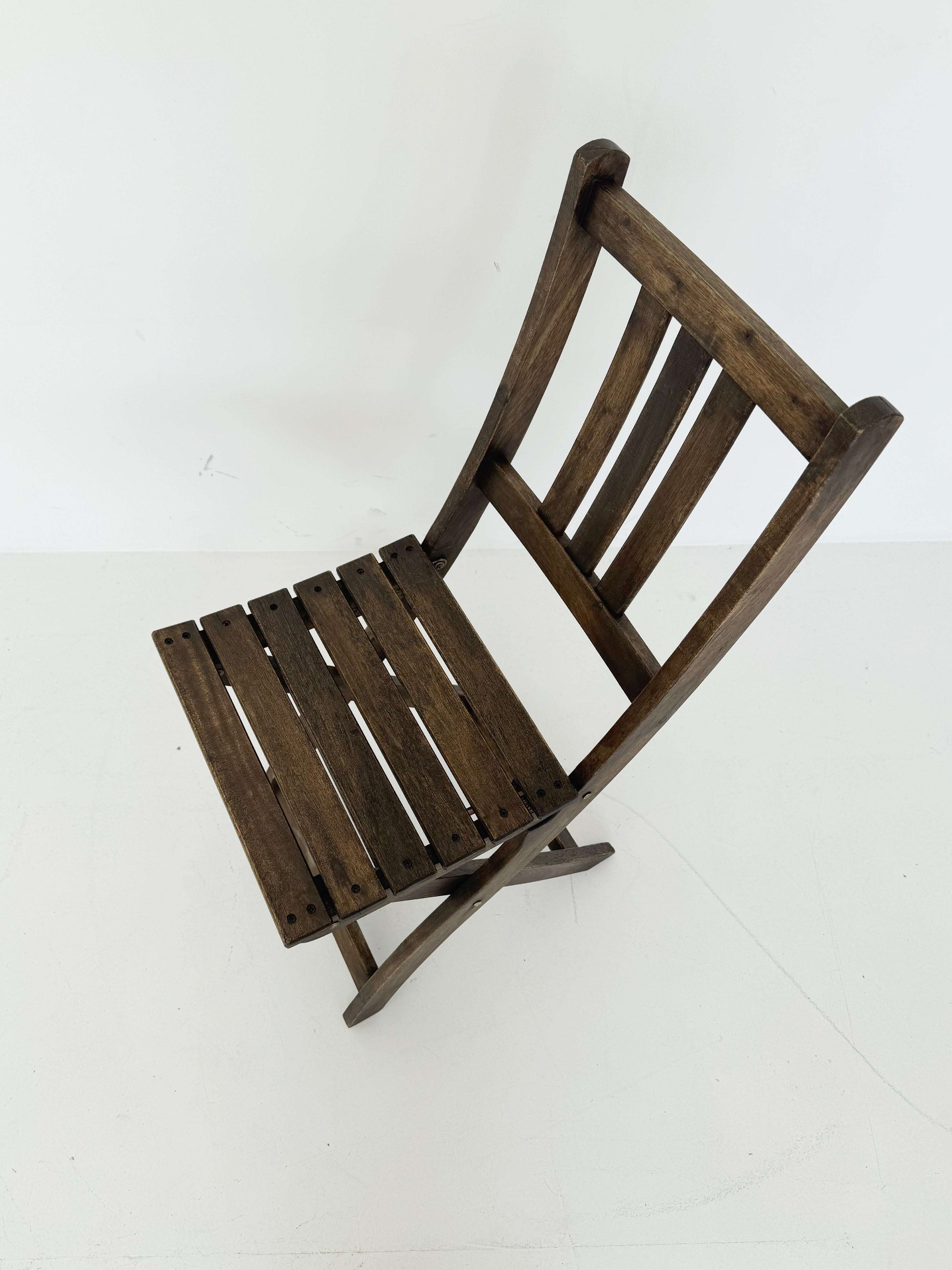 Folding wooden chair
