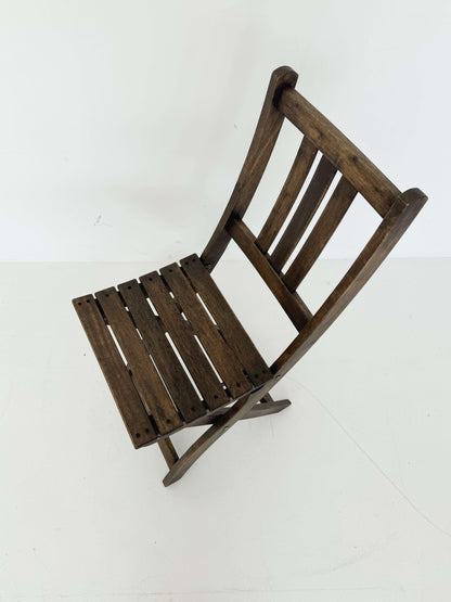Folding wooden chair
