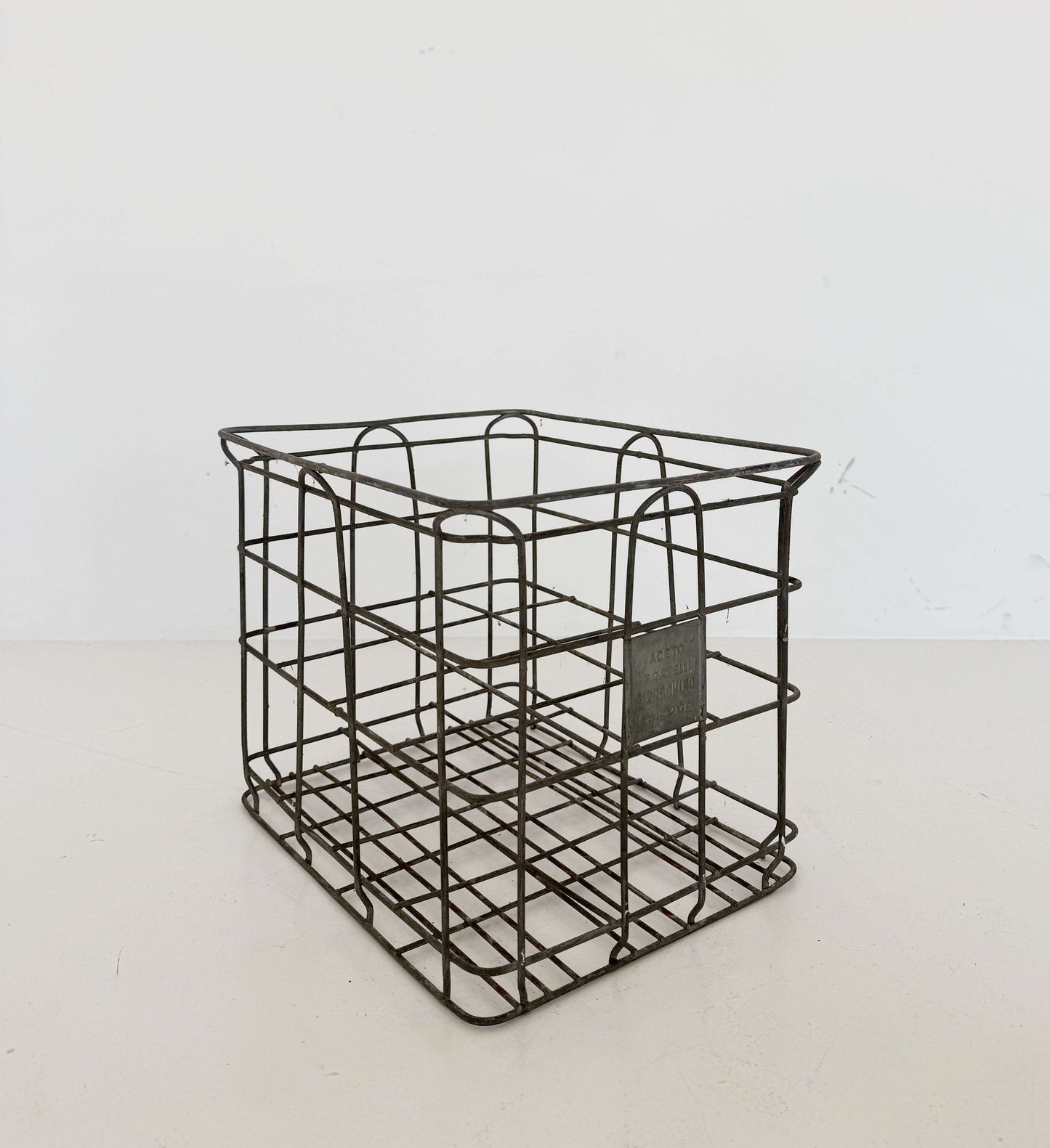 Vintage metal bottle holder