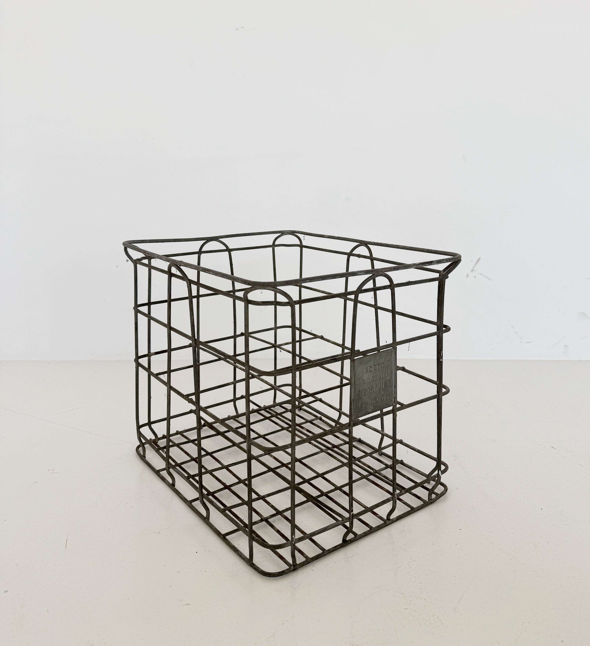 Vintage metal bottle holder