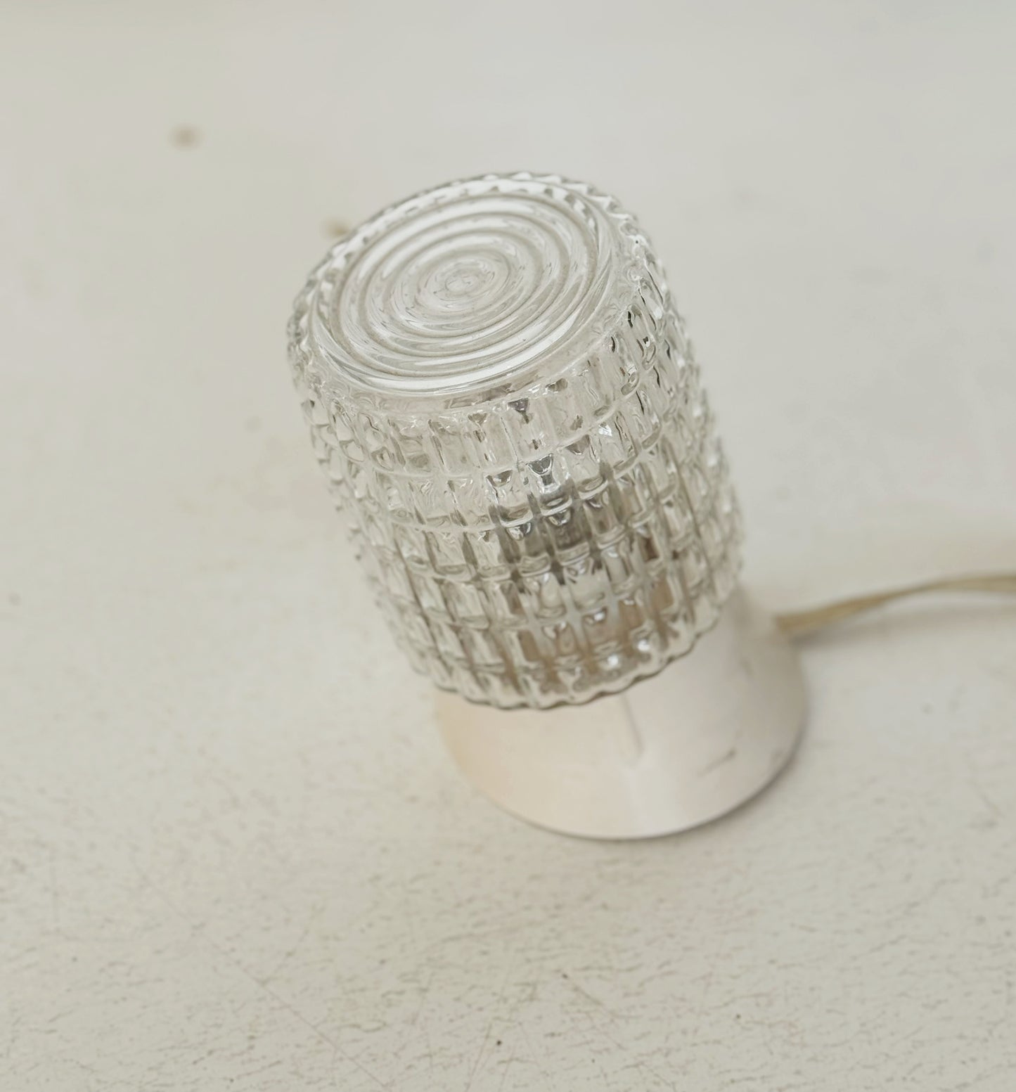 Applique with white base