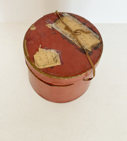 Cappelliera in cartone