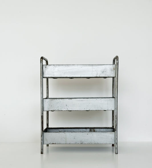 Piccola libreria in ferro