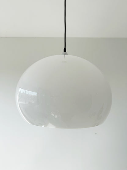 Lampada a sospensione in plexiglass opalino – anni '70