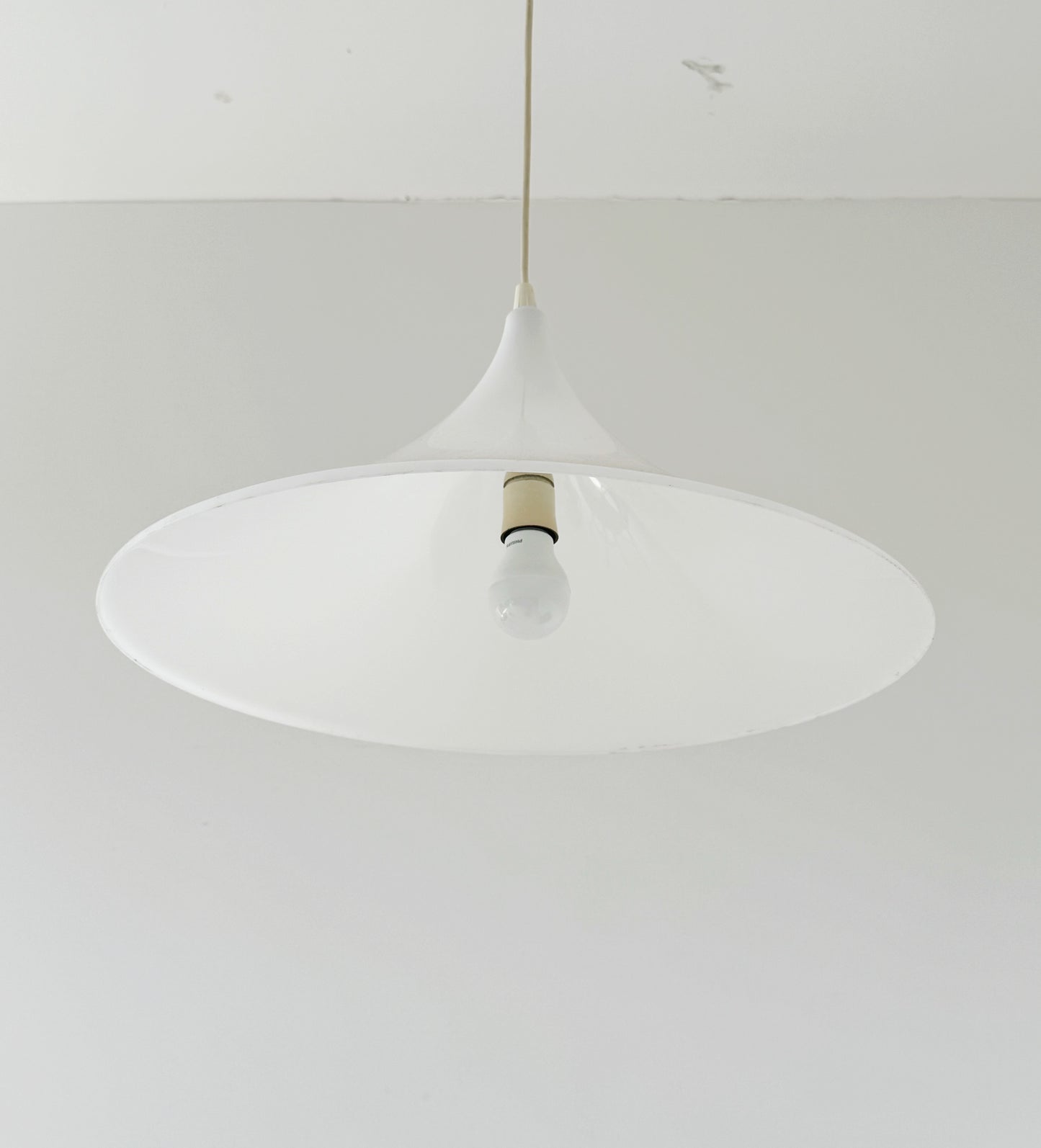 White Plexiglass Pendant Light – 1970s