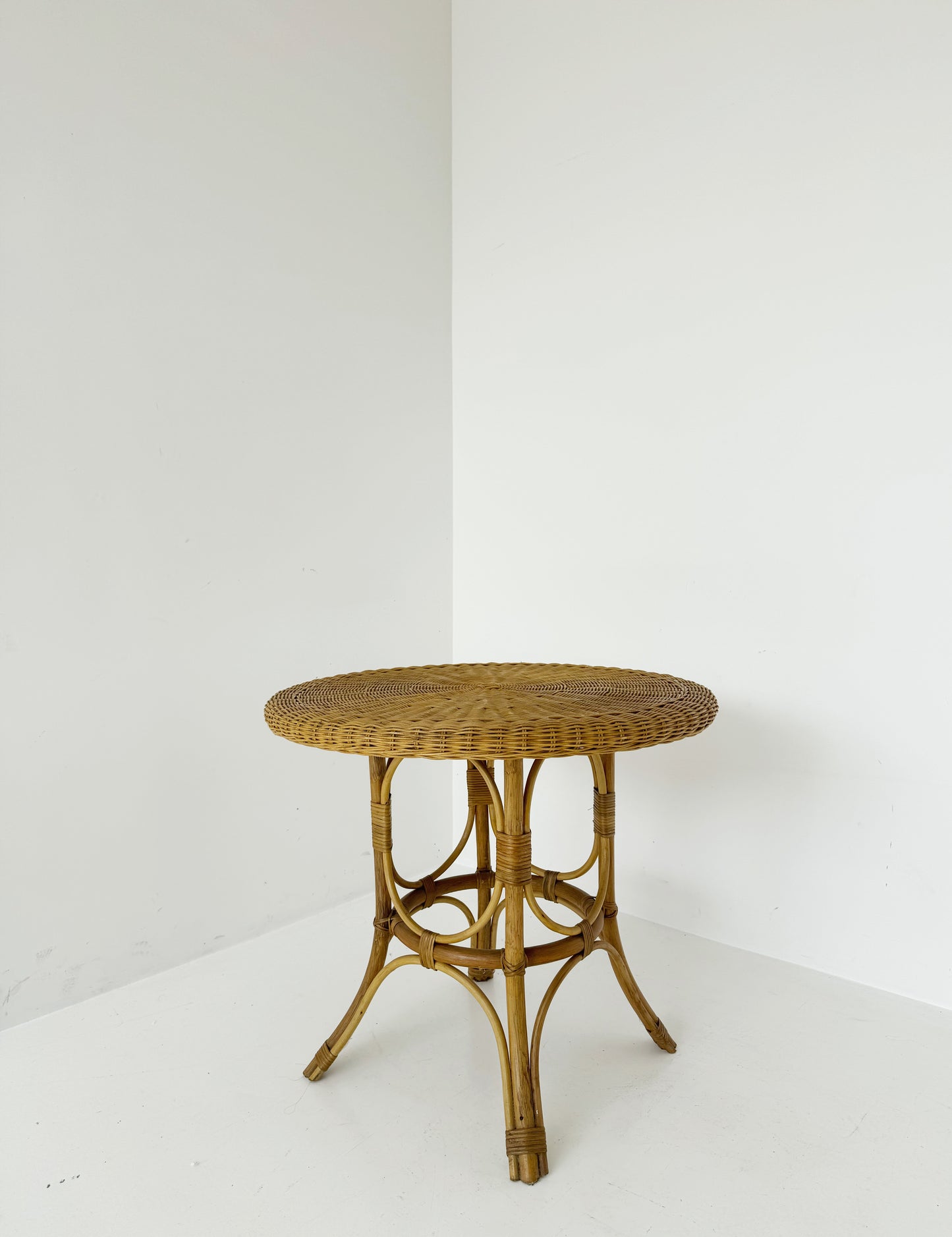 Round woven rattan table, 1960