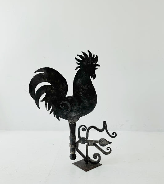 Segnavento decorativo in ferro a forma di gallo