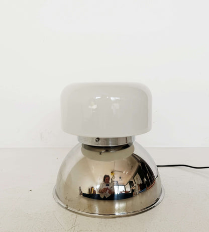 A 1970s Space Age table lamp