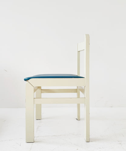 Lacquered wooden chair with padded seat – 1950s/1960s