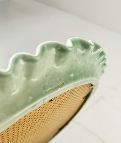 Oval ceramic mirror from Farnesiana – Floral decoration