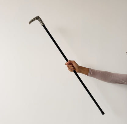 Bastone da passeggio con impugnatura in metallo decorato