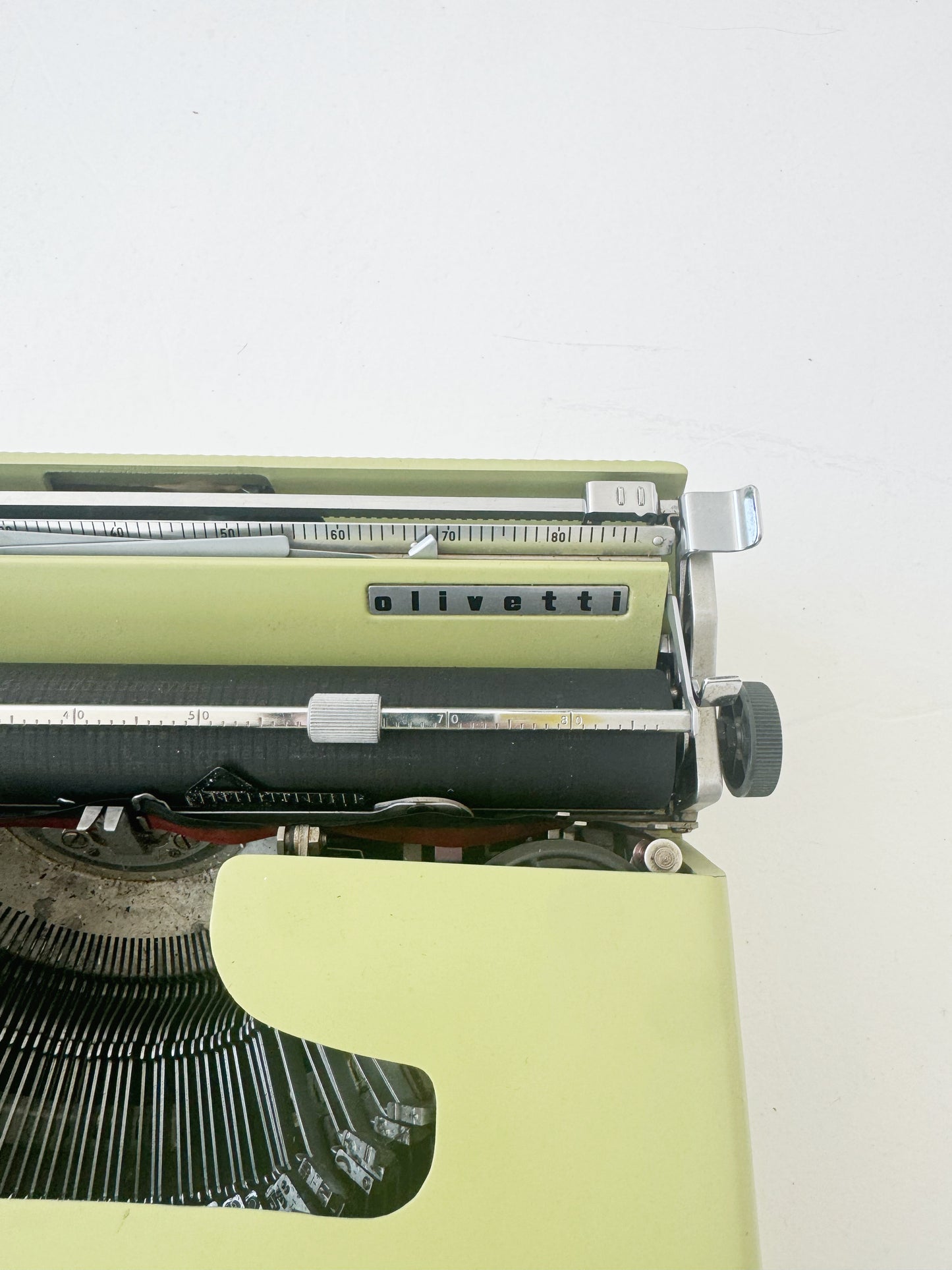 Macchina da scrivere Lettera 22, Olivetti