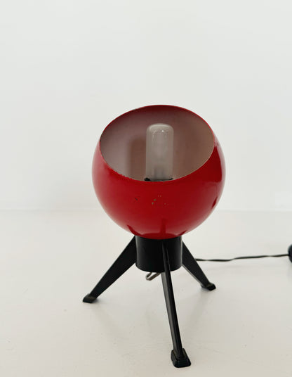 Small eye table lamp