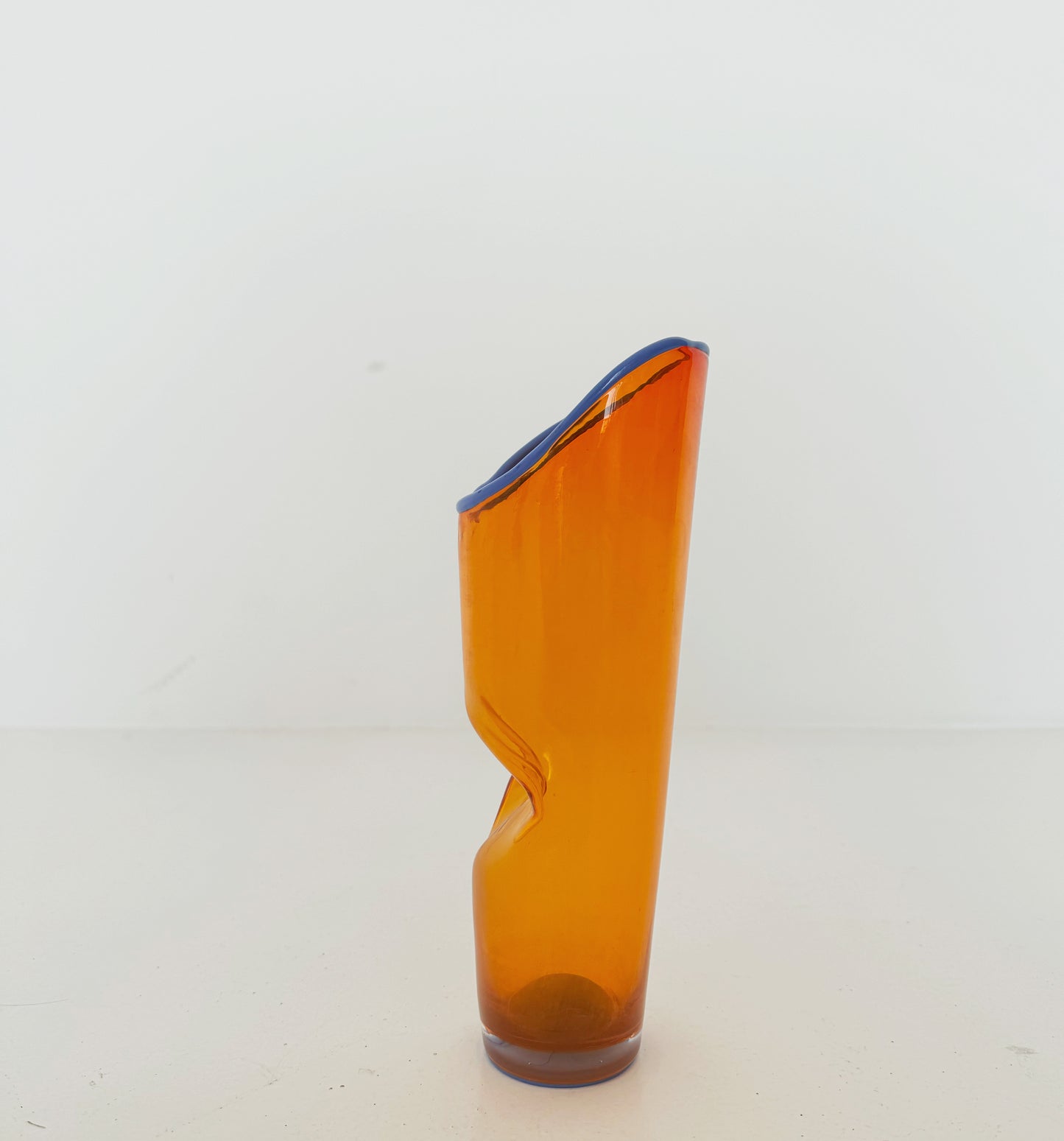 Glass vase