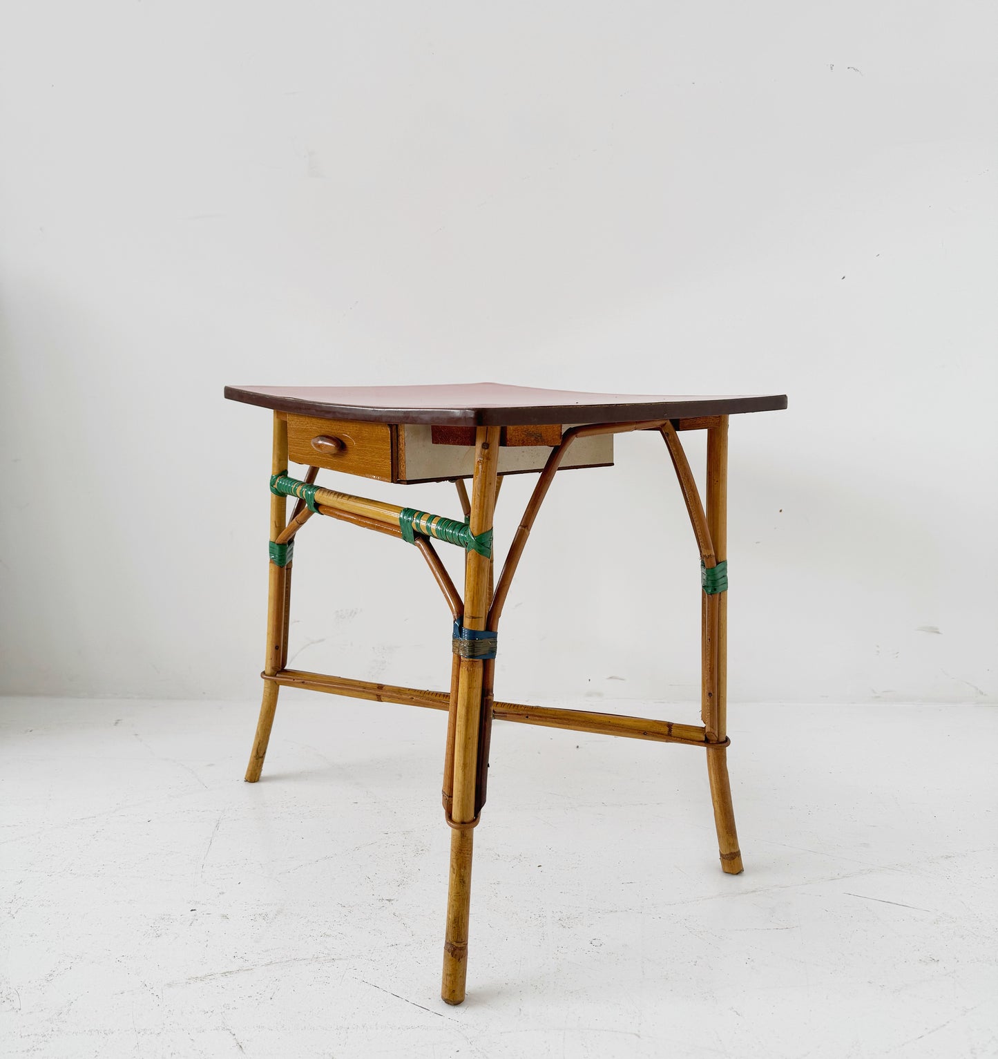 Tavolino da caffè in bambù con cassetto – anni '50/'60