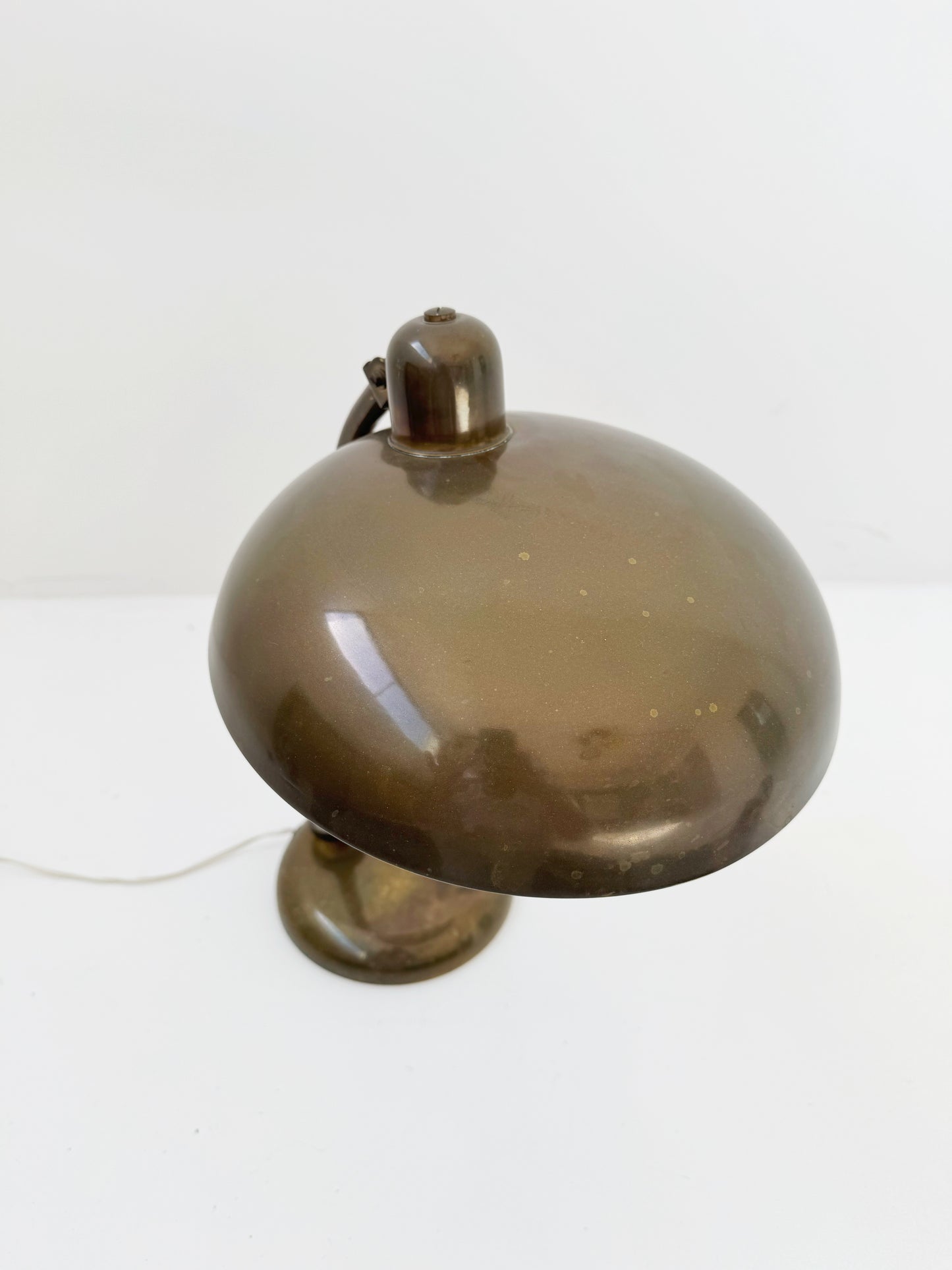 Vintage burnished metal table lamp – 1950s/1960s