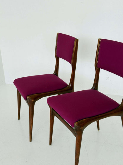 Pair of 1950s Italian wooden chairs with fuchsia upholstery