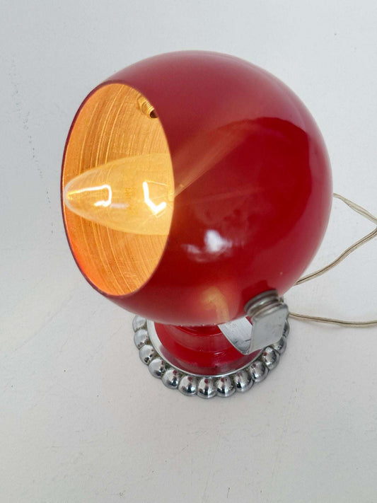 1960s "Occhio" table lamp in adjustable red metal
