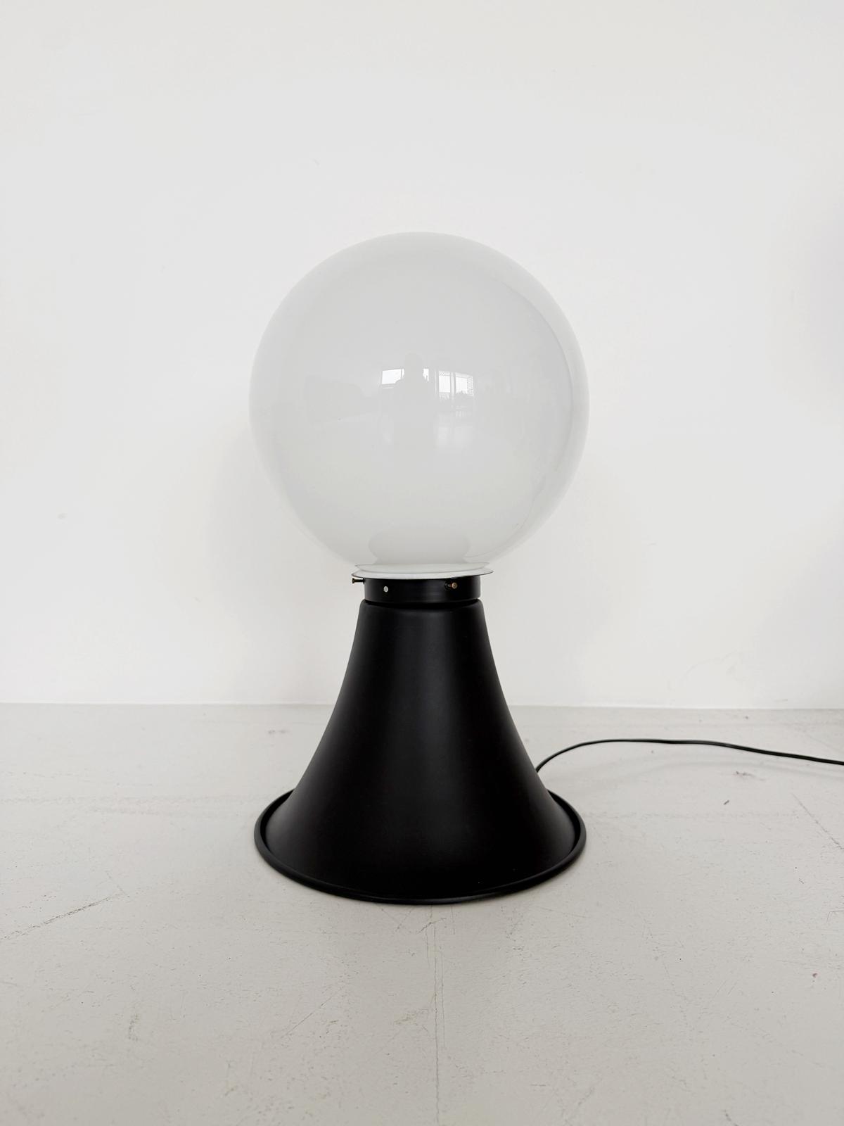 Vintage table lamp with spherical opal glass diffuser