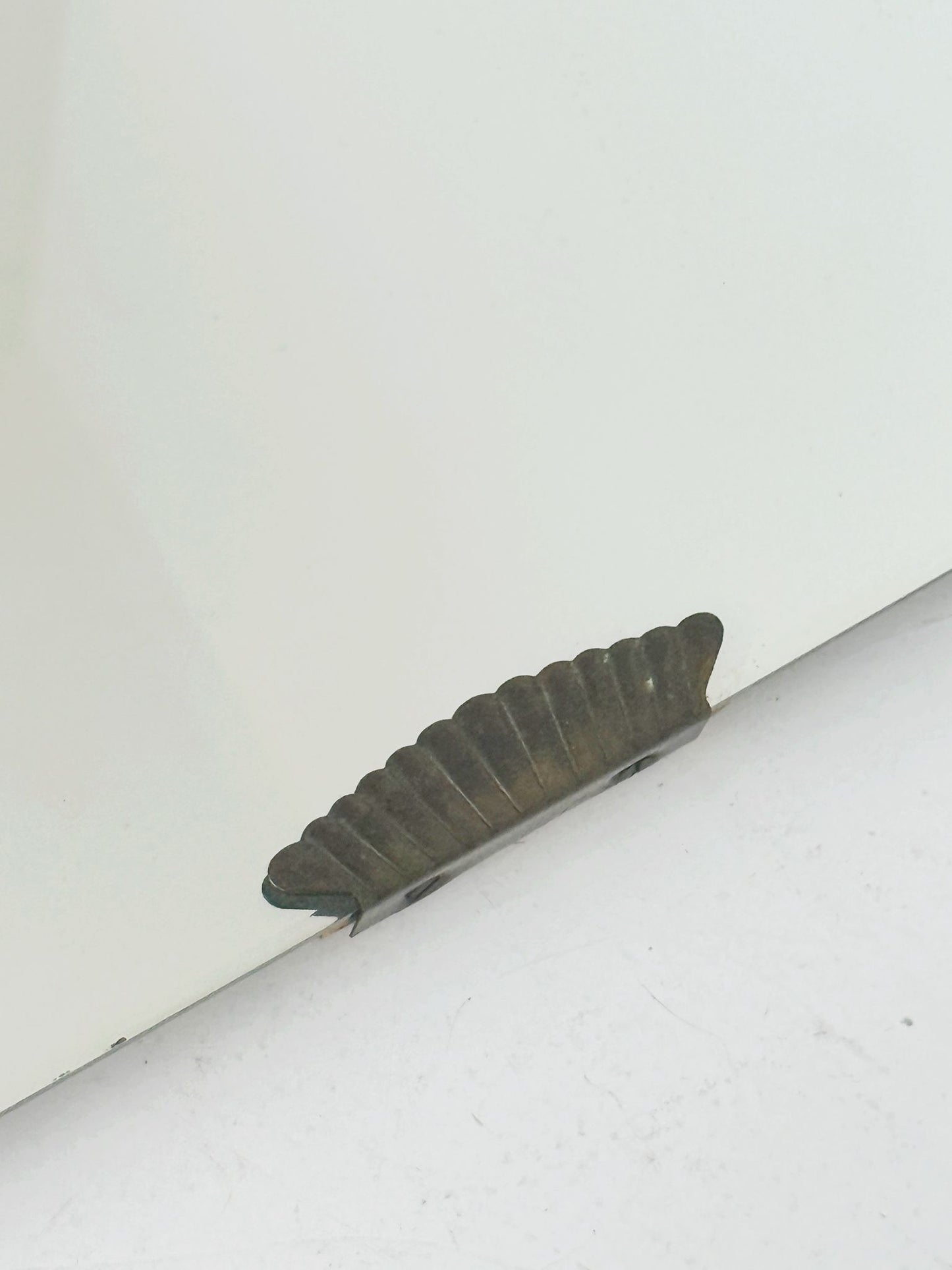 Modernist wall mirror with brass details – Italy, 1950s/60s