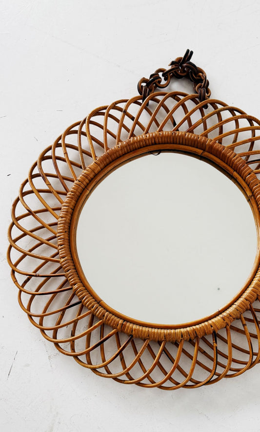 Oval rattan mirror – attributed to Bonacina (attr.)