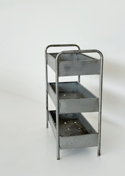 Piccola libreria in ferro