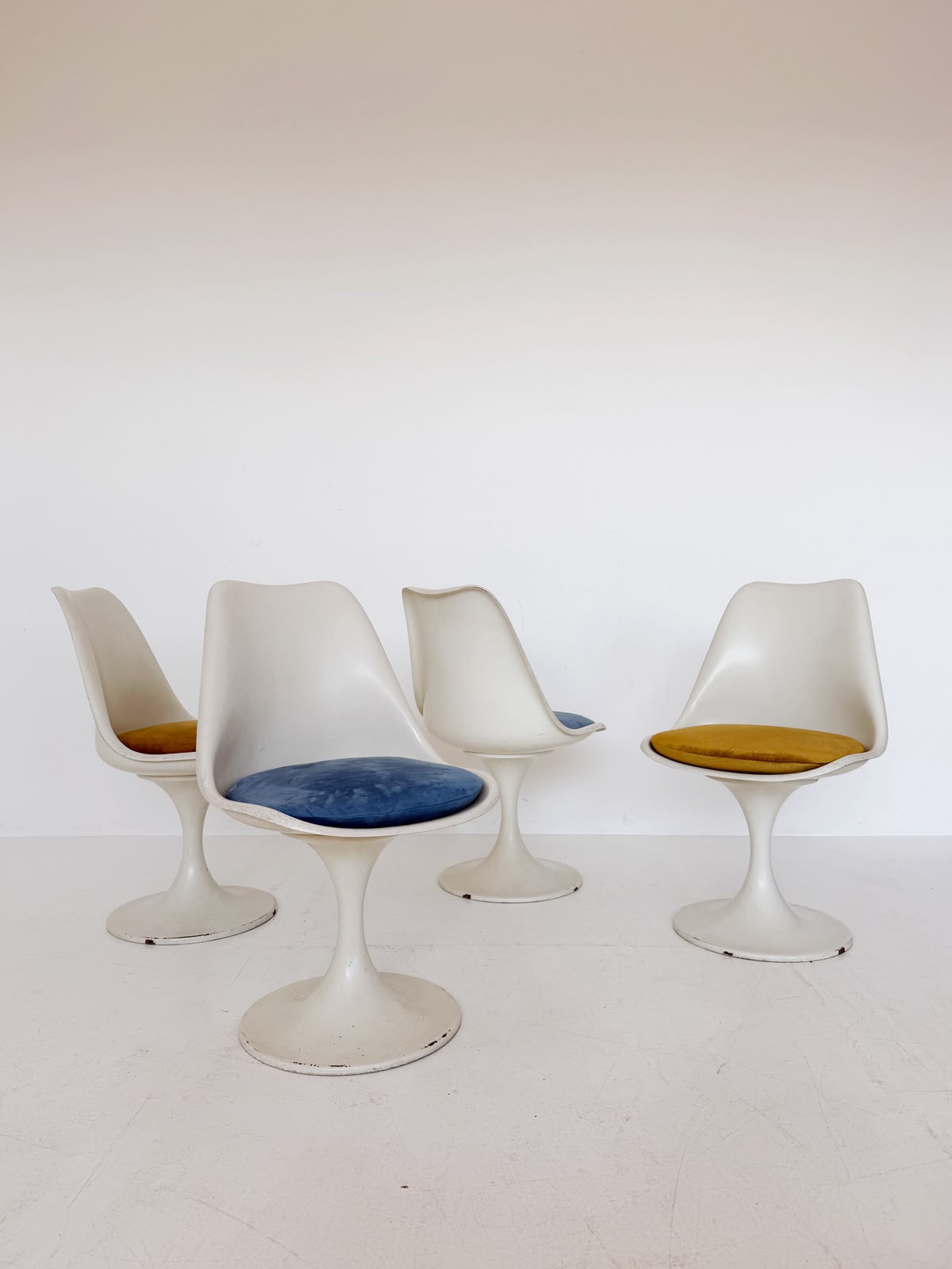 Set of four "Play" chairs with tulip bases, 1970s