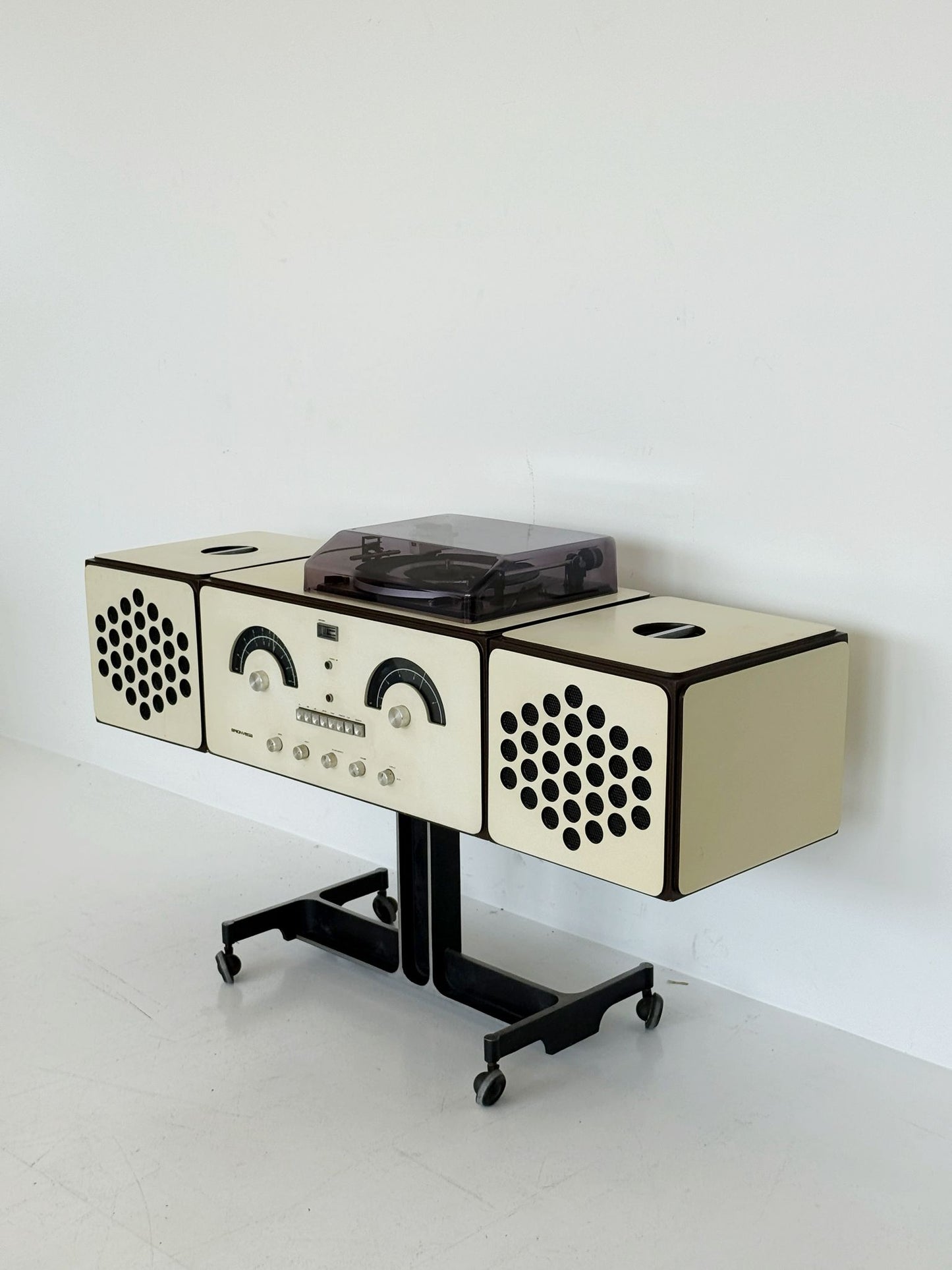 Brionvega RR 126 FO/ST 2 – Stereo radio-phonograph with original trolley