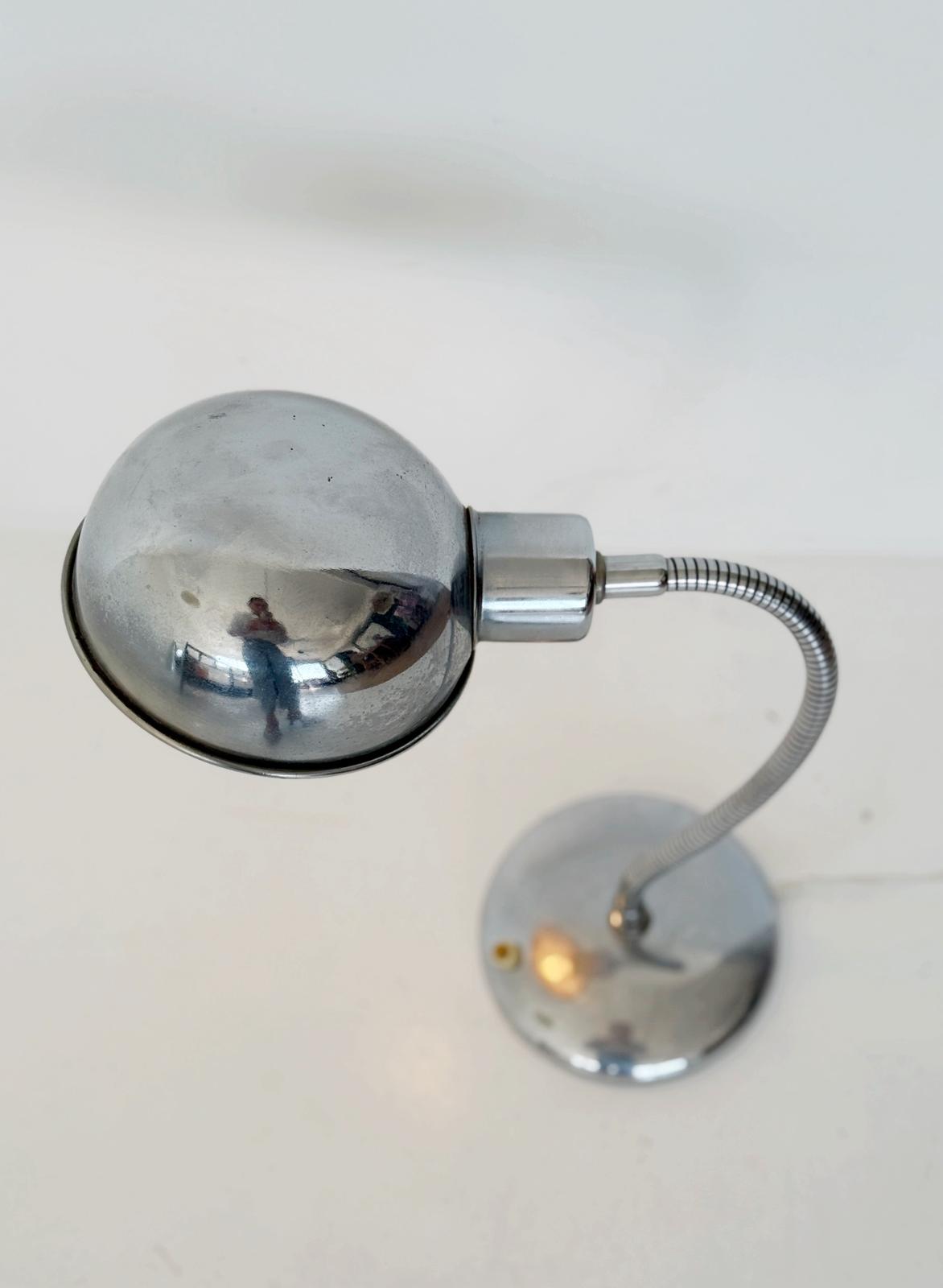 Lampada da Tavolo Orientabile in Metallo Cromato – Anni '70