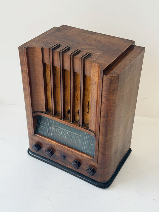 Radio a valvole italiana in legno curvato degli anni '40