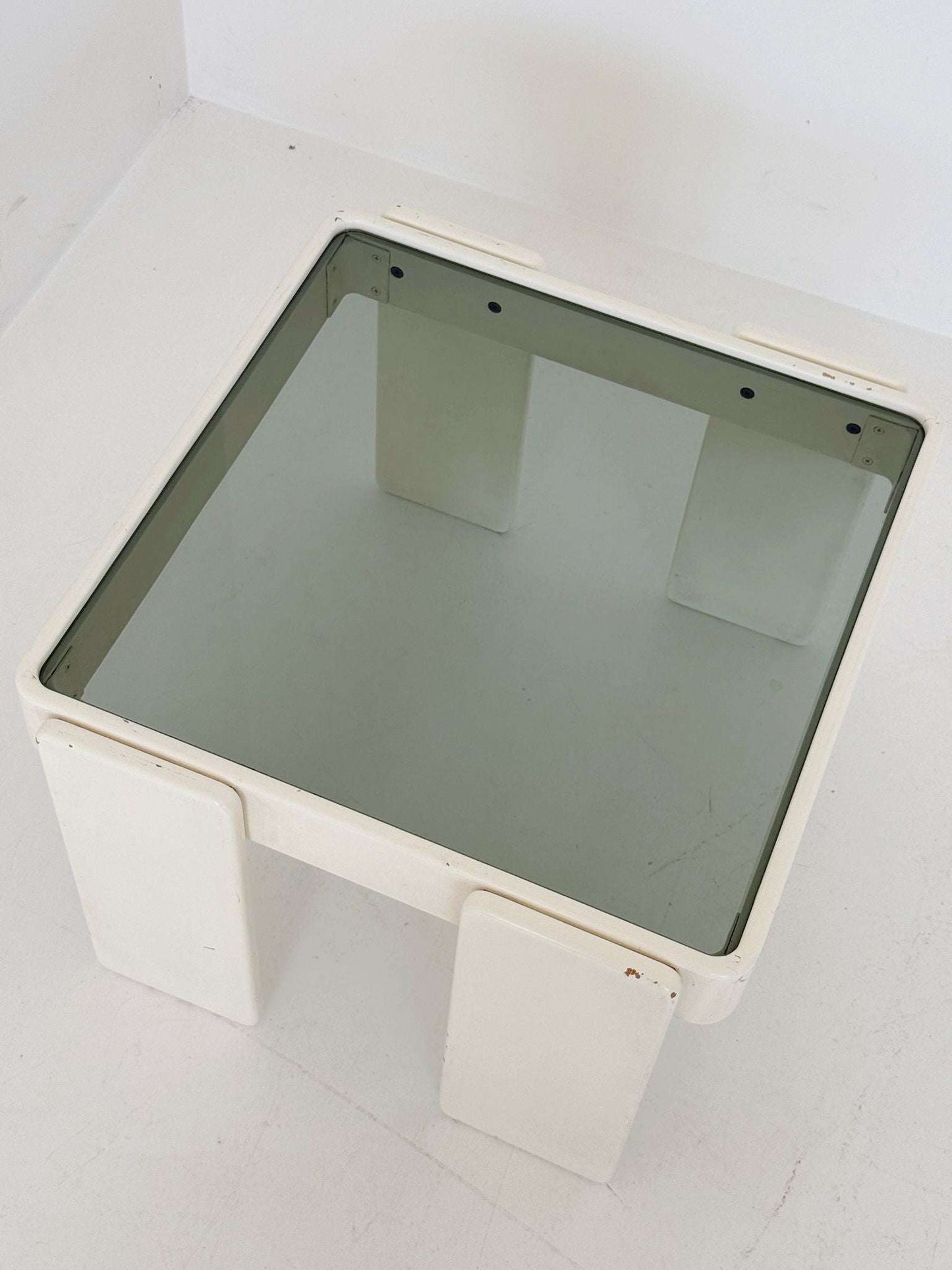 Coffee table attributed to Gianfranco Frattini, 1970s