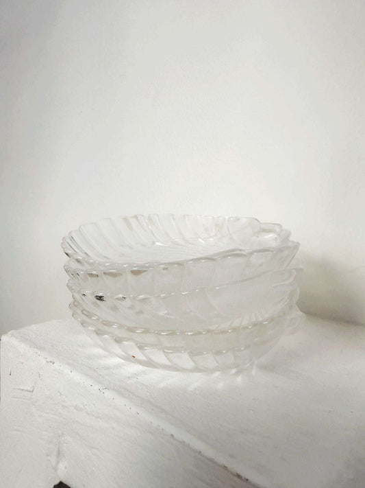 Arcuisine Shell-Shaped Plates 1980s