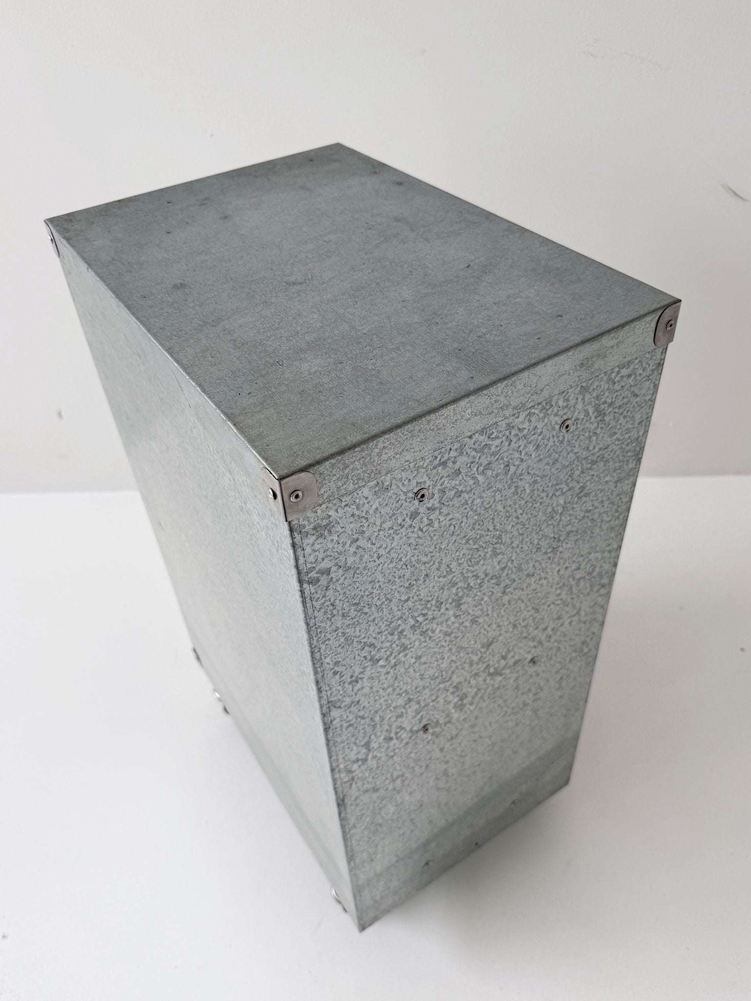 Zinc-plated metal industrial chest of drawers "Zinco by Siarco" – on wheels