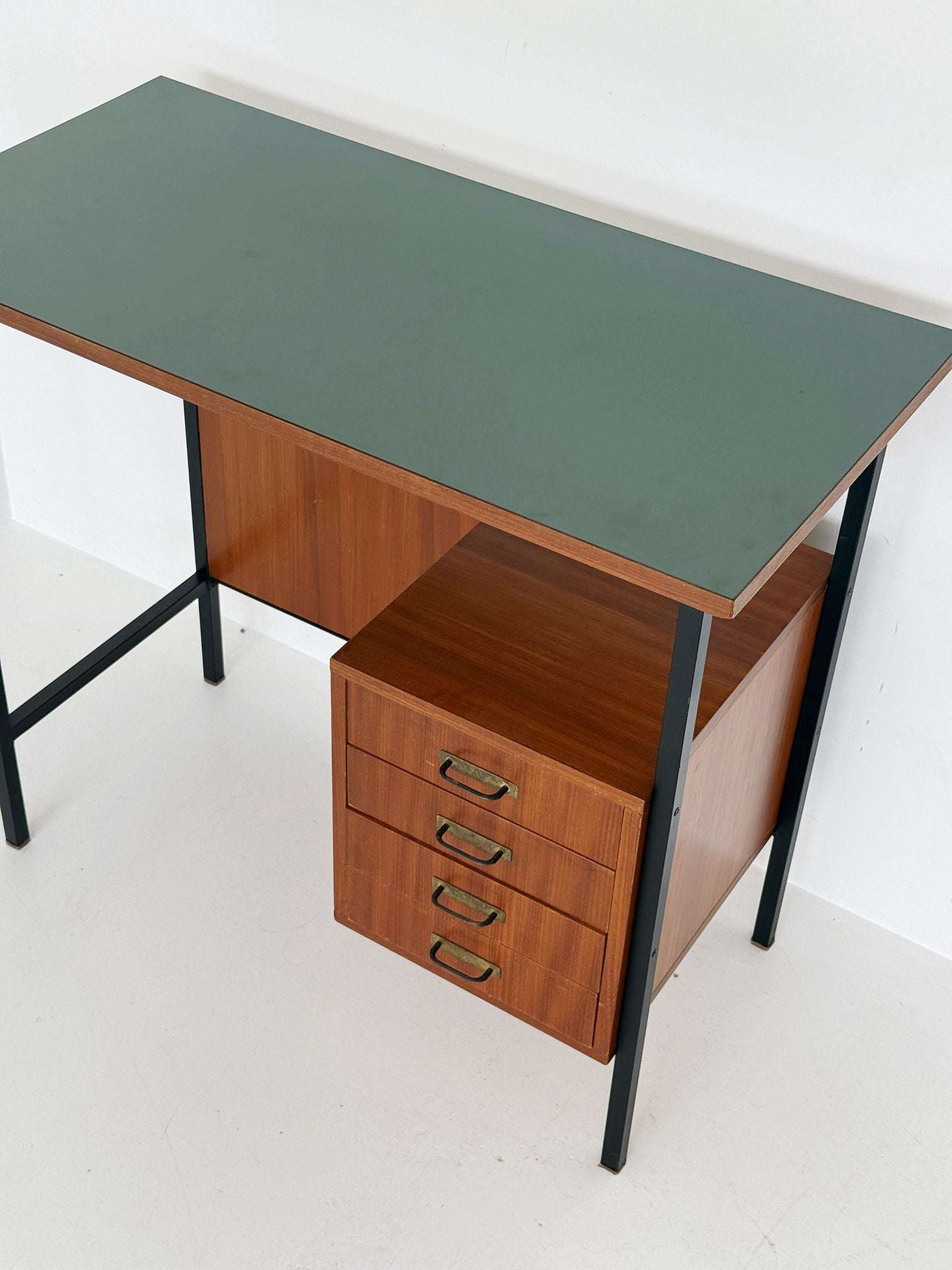 Modernist desk with floating drawer unit and green top, 1960s